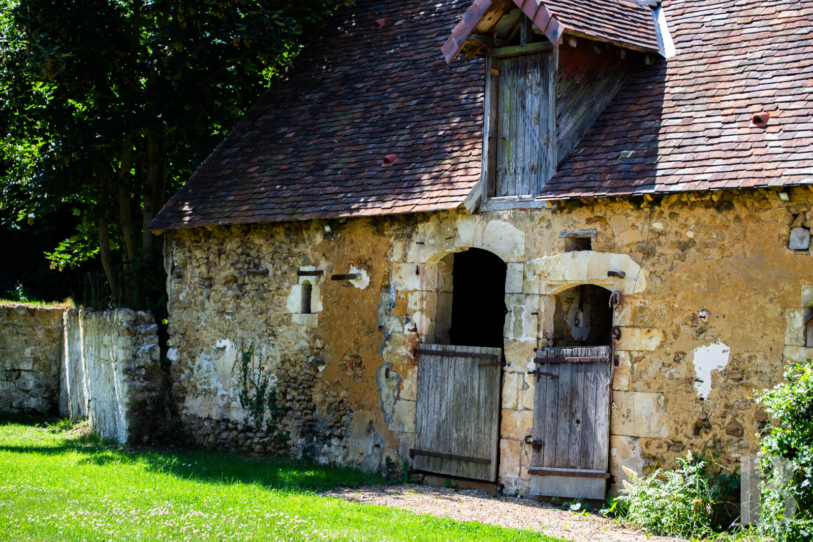 An 18th-century Perche farmhouse converted into a family home in the Orne department, on the border with the Sarthe department - photo  n°5